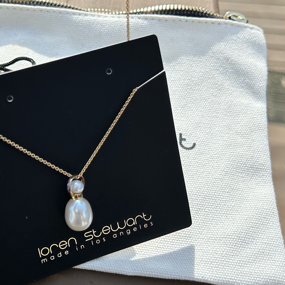 Pearl Etui Loren Stewart Necklace